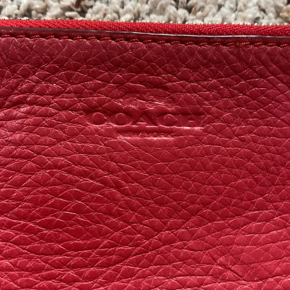 Womens Authentic Red Coach Wristlet Wallet - Picture 2 of 11